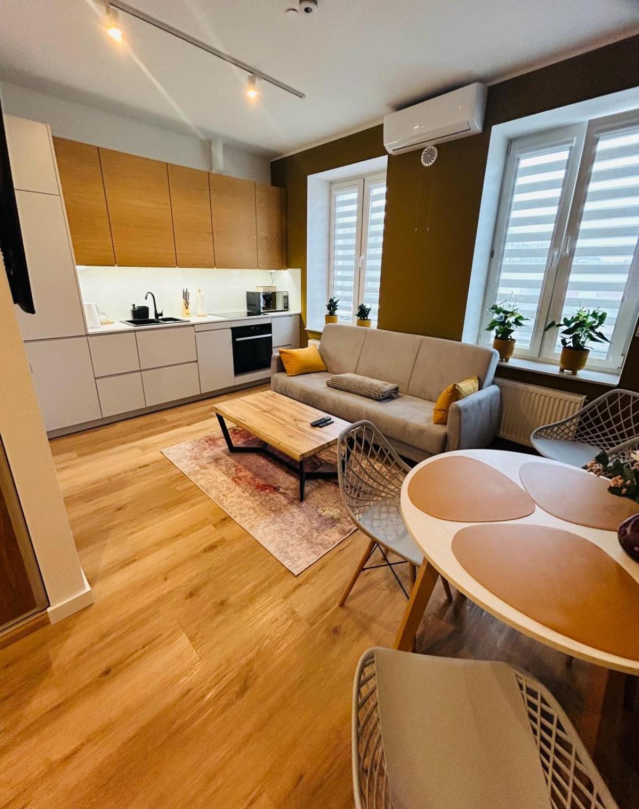 Apartment Targowa L11 Lublin Kültér fotó